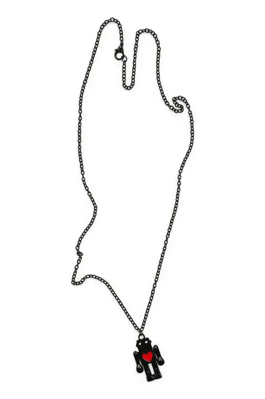 Robot-halsband med svart kedja och rött hjärta