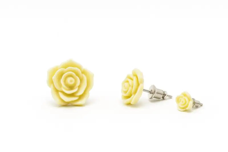 Rosörhängen set ljusgul – festaccessoar (2 par)